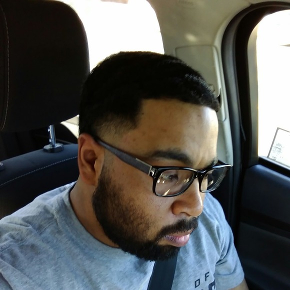 Meet your Posher, Justin - Picture 1 of 1